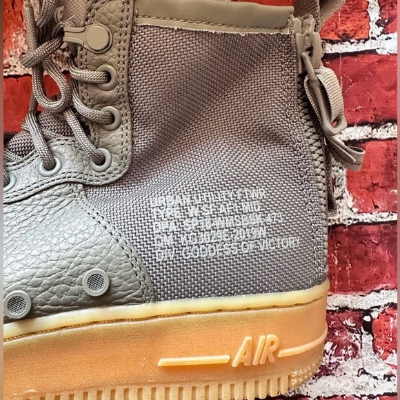 Nike Grey Air Force 1 SF - Picture 3 of 6